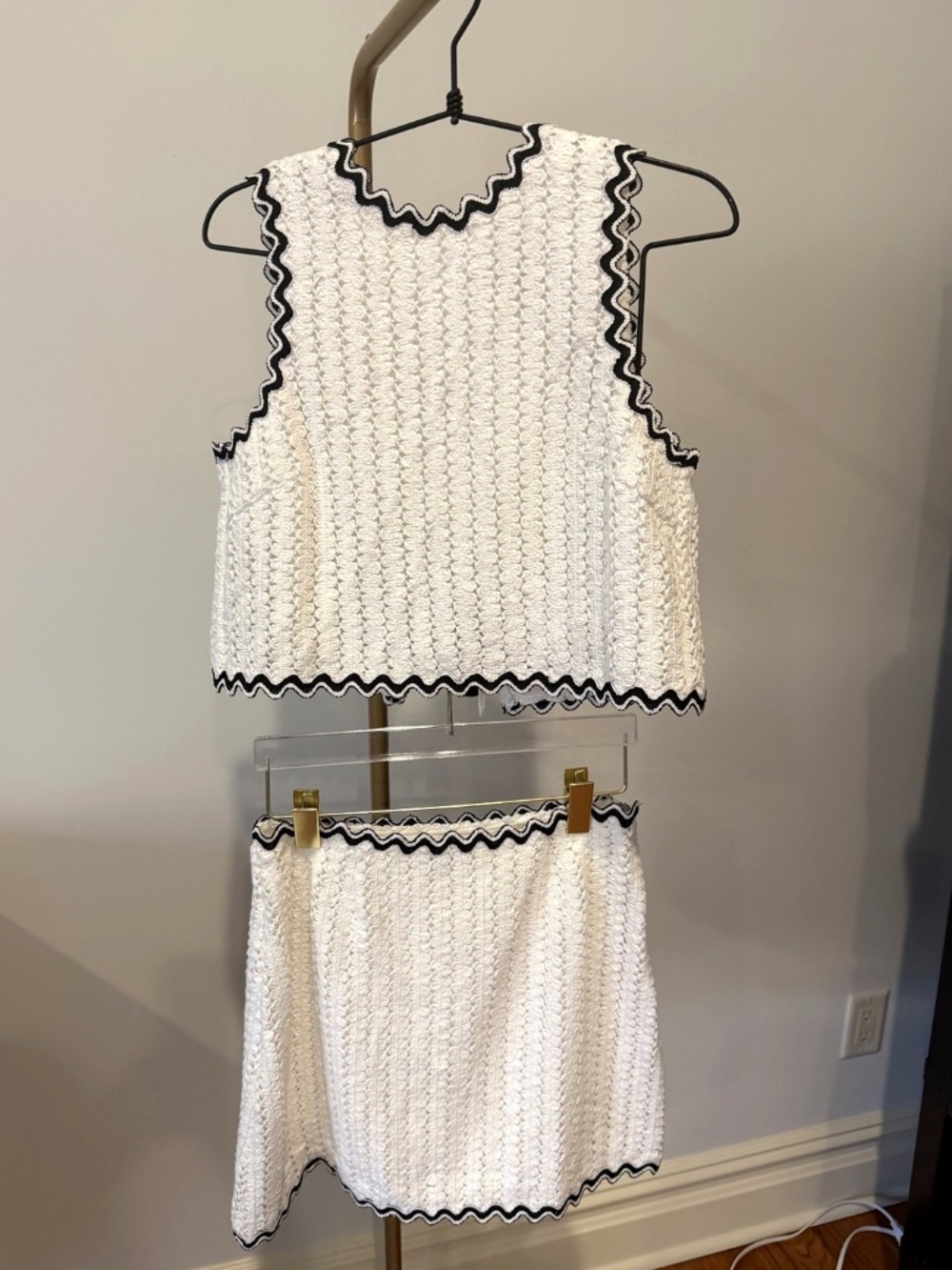 Saylor 2 pc Set - Picture 2 of 2